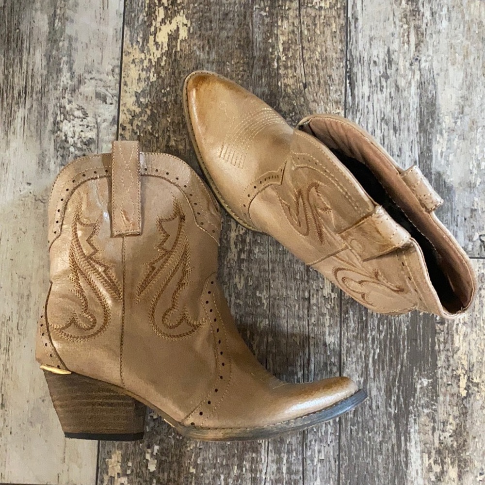 Very Volatile Camden Western Bootie